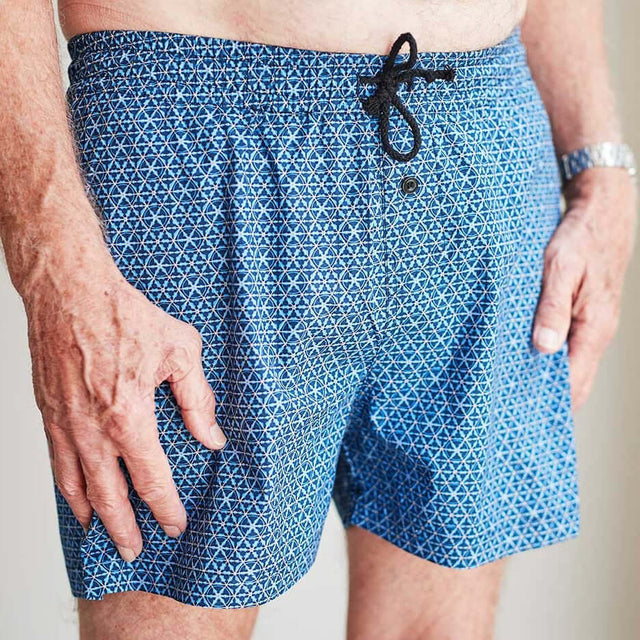 Man wear waterproof boxer blue diamond short